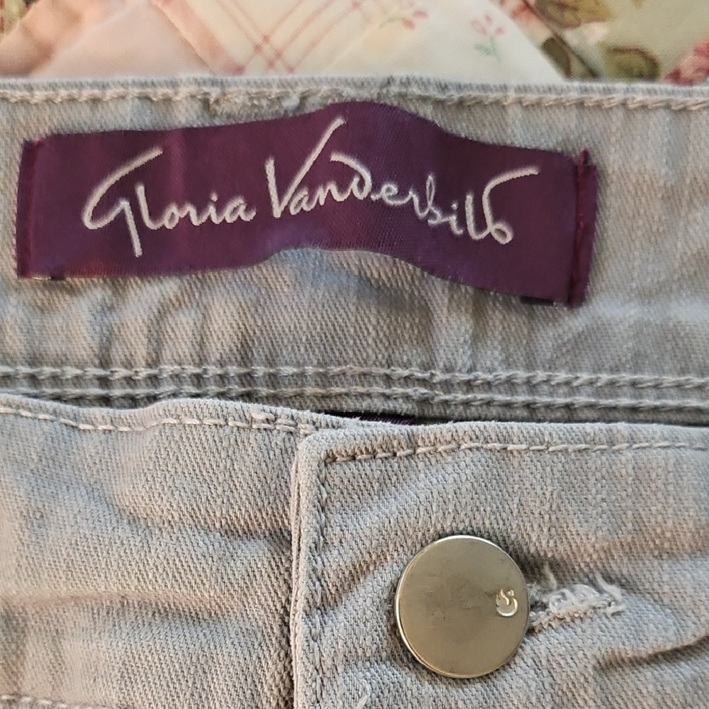 Gloria Vanderbilt Light Gray Marnie Cuffed Skimmer Capri - Picture 5 of 13